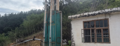 新工藝、新技術(shù)：可供幾千人使用，適合農(nóng)村飲水的凈水設(shè)備——百色雅長(zhǎng)鄉(xiāng)浸沒(méi)式一體化超濾設(shè)備安裝成功！